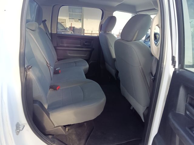2015 RAM1500 4X4 HEMI (9).jpg